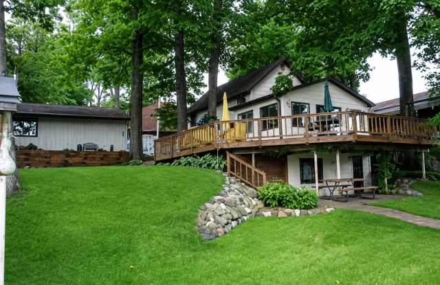 8432 Peninsular Dr photos photos