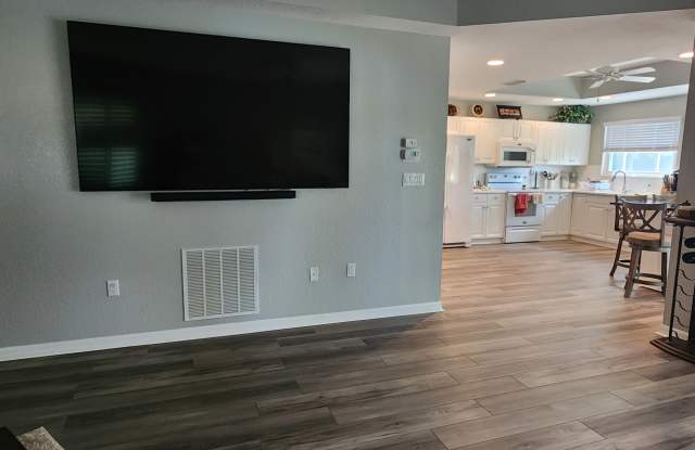 6326 Grand Oak Circle Gallery 3