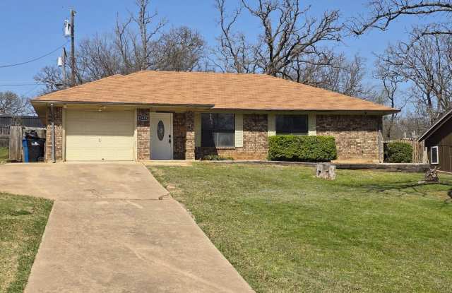 Charming Newly Remodeled Rental Home in a Quiet Neighborhood Gallery 3