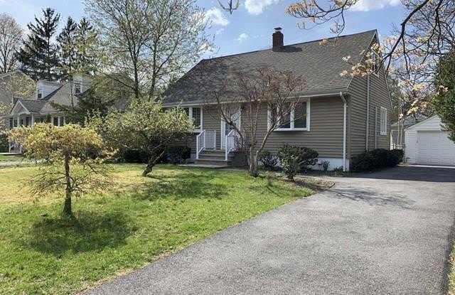 447 Berkshire Road photos photos
