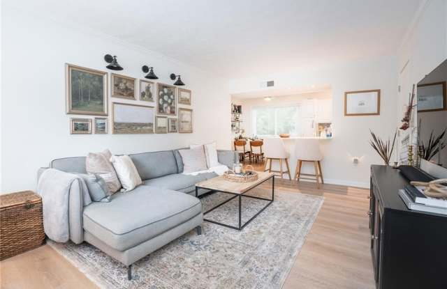 100 Biscayne Drive NW unit: D1 photos photos