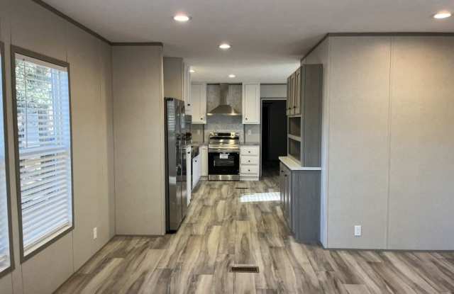 220 Sequoia Dr Gallery 4