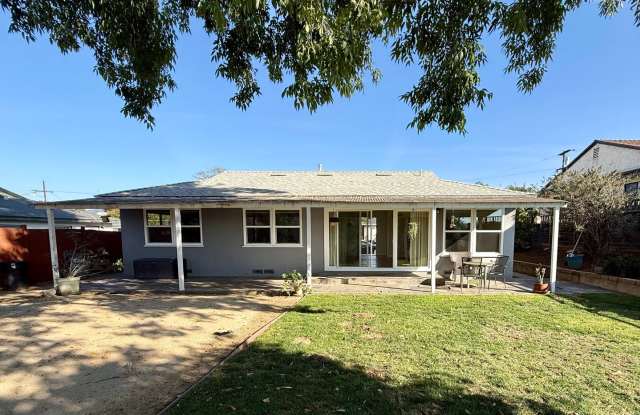 Lovely 3bd, 2ba Allied Garden Home with Many Modern Upgrades - 6856 Newberry Street, San Diego, CA 92120