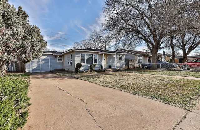Adorable 3 Bedroom Home Close to Tech, Medical District! Gallery 4