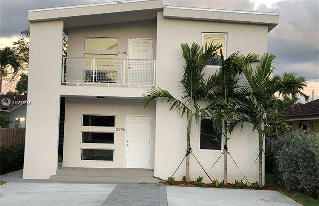 2290 SW 58 ave - 2290 SW 58th Ave, Coral Terrace, FL 33155