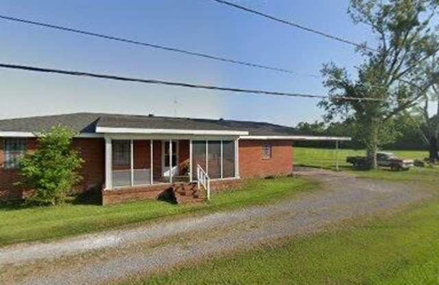 Spacious 3 bedroom 2 bath - 137 Tecon Court, Bayou Cane, LA 70360