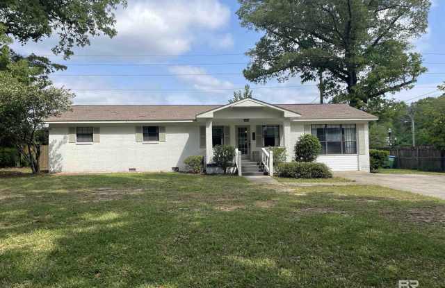 105 N Sara Avenue - 105 Sara Avenue North, Spanish Fort, AL 36527