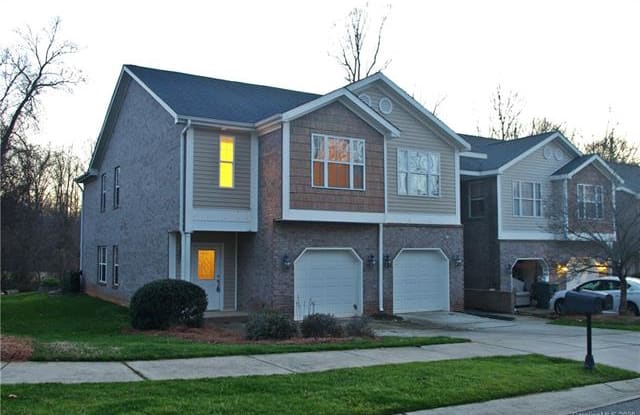 105 Sherman Oaks Lane - 105 Sherman Oaks, Mooresville, NC 28115