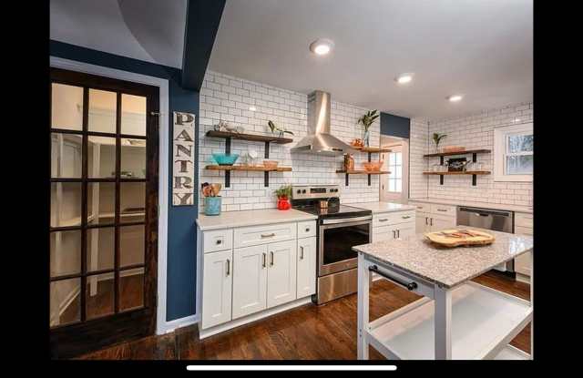 16823 Northview Drive photos photos