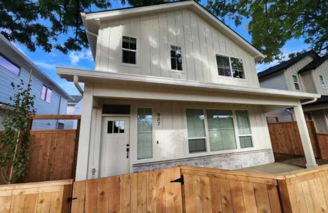 877 Park Ave NE - 877 Park Avenue Northeast, Salem, OR 97301