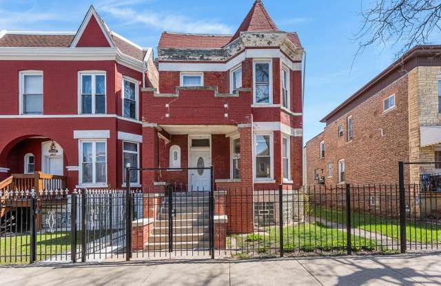 2439 S Millard Avenue photos photos