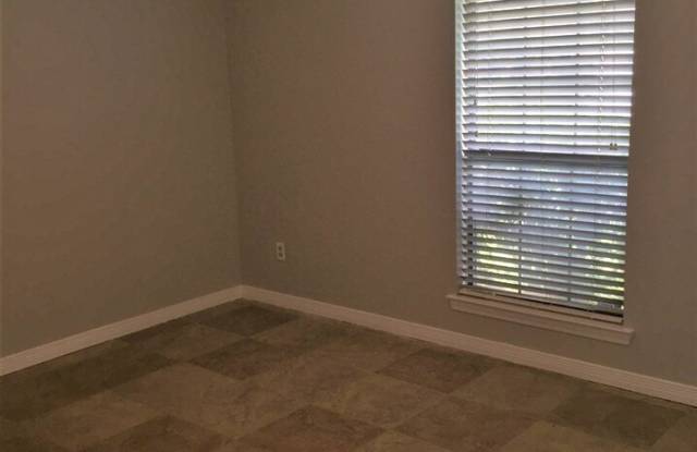 6919 Park Drive Gallery 3