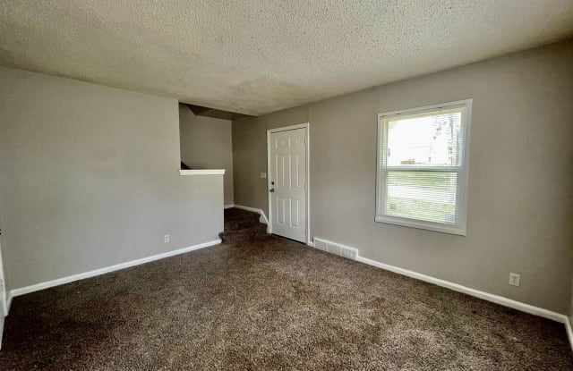 9534 Charlotte Street - 9534 Charlotte Street, Kansas City, MO 64131