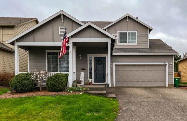 Beautiful 3 Bed + 2.5 Baths home with Large Country style Kitchen - Lovely yard and covered patio!! photos photos