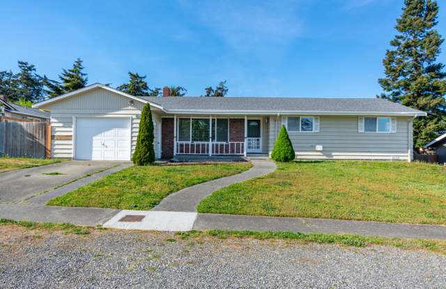3 Bedroom 2 Bath Single Story Home - Fenced Backyard photos photos