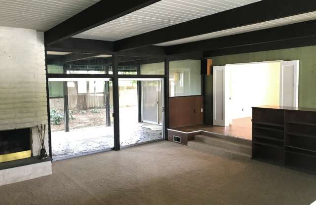 Three Bedroom Turnpike Home - Available Now - 567 Ronda Drive, Santa Barbara County, CA 93111