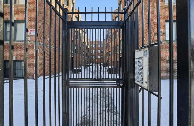 7501 South Stewart Avenue - 7501-1B Gallery 3