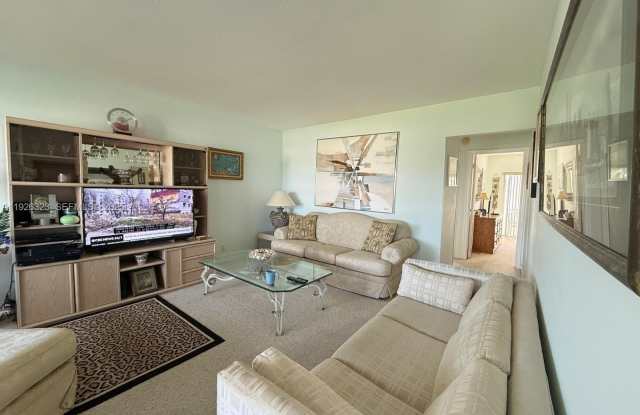 90 Easthampton D photos photos