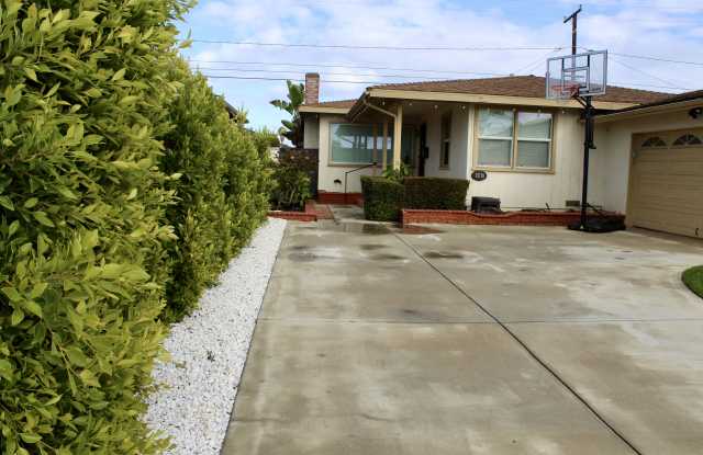 13716 Purche Avenue photos photos