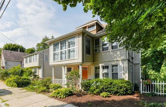 Boston Rental! A GREAT LOCATION to live in the bustling area of Rosindale! photos photos
