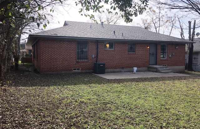1221 Brookmere Dr - 1221 Brookmere Drive, Dallas, TX 75216