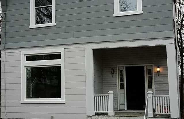 Coming Soon_ REMODELED 3 bd/1 bth home in AVONDALE photos photos