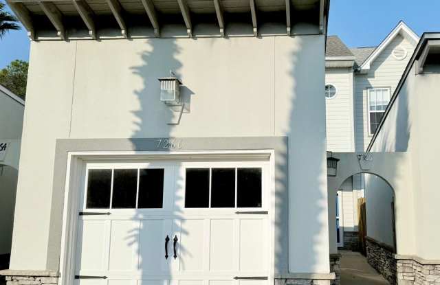 3-Level Waterfront Townhome photos photos