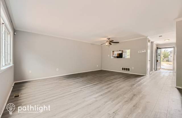 103 Courtland Woods Circle Gallery 2