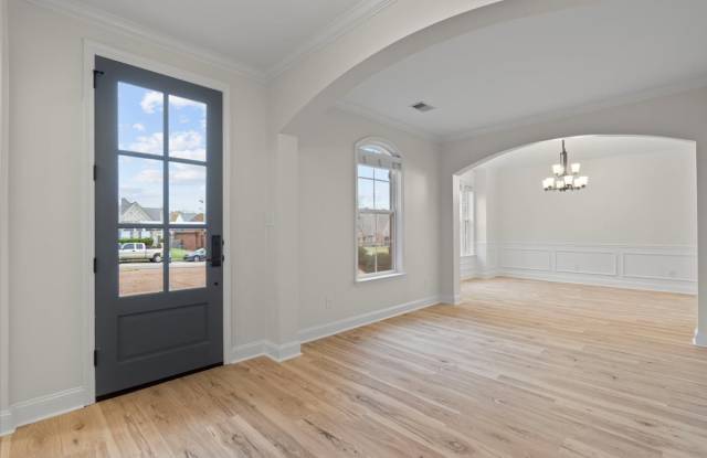 12123 Brooks River Drive Gallery 2