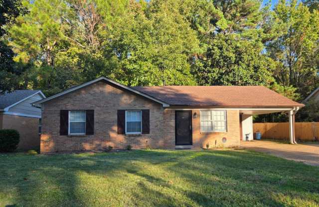 MOVE-IN SPECIAL 1/2 OFF 1ST MONTH'S RENT!! - 4332 East Proctor Drive, Memphis, TN 38118