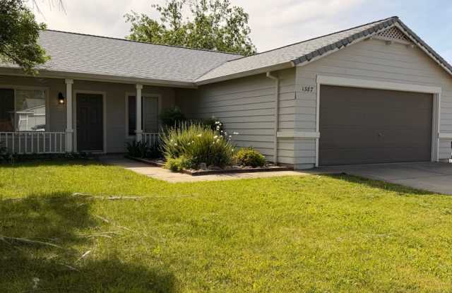 3-bedroom, 2-bath home in great neighborhood! photos photos