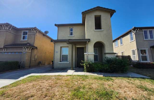 CHRISTMAS SPECIAL- 2 WEEKS FREE RENT!!Beautiful 2 Story Home Ready To Be Called Home! - 280 Thomsen Road, Lathrop, CA 95330