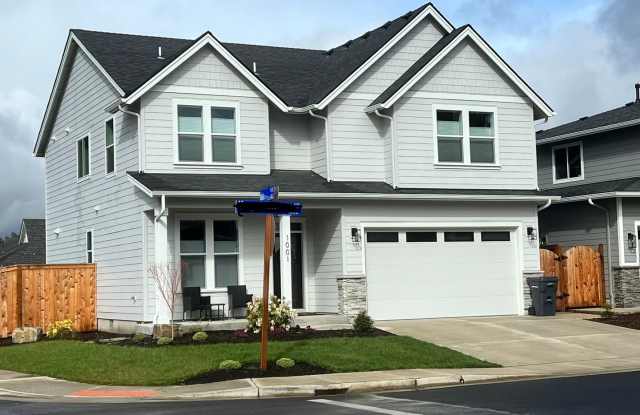 GORGEOUS CUSTOMIZED HOME - ALL THE DETAILS HERE!! 4bd/2.5ba + Bonus Rooms Excellent Location!! photos photos