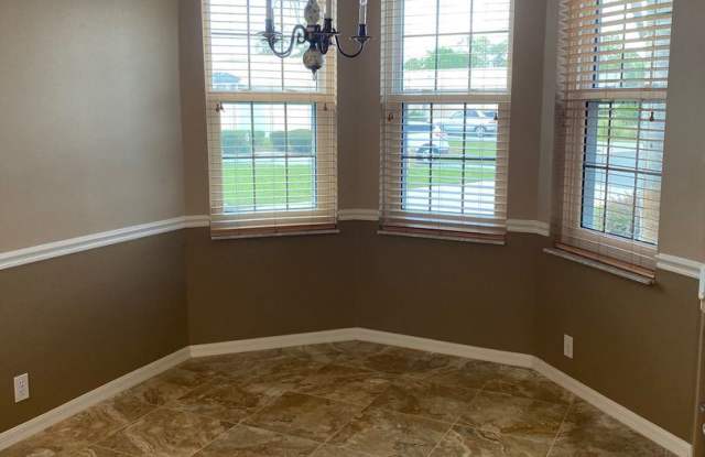 8480 Maybelle Dr Gallery 3