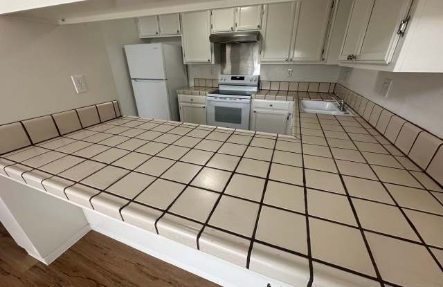 Spacious 3-Bedroom Home with Large Yard, 2-Car Garage & Modern Updates! Gallery 4