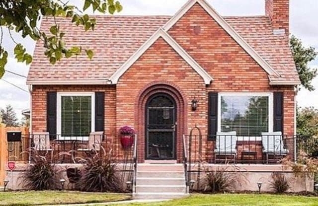 1100 East 2700 South - 1100 2700 South, Salt Lake City, UT 84106