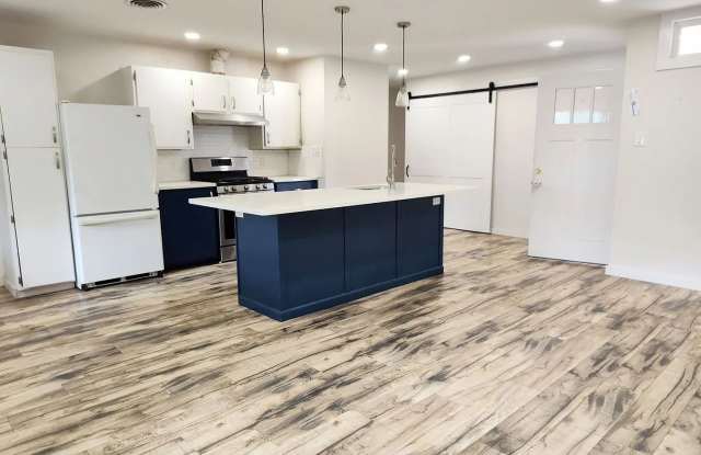 Fantastic 3 bedroom 2 bathroom house! photos photos