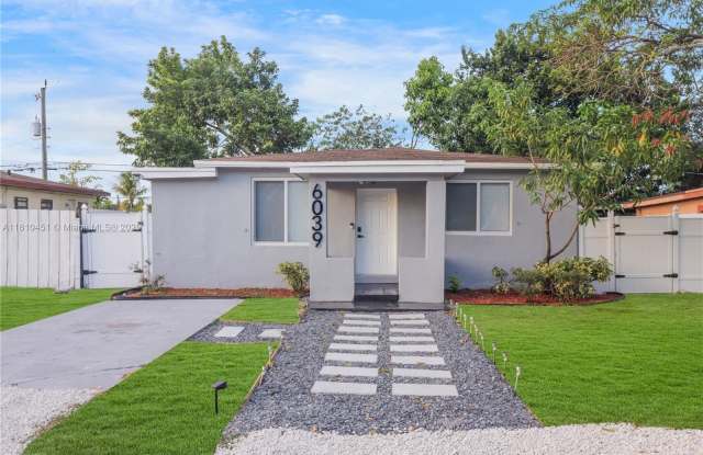 6039 SW 38th St photos photos