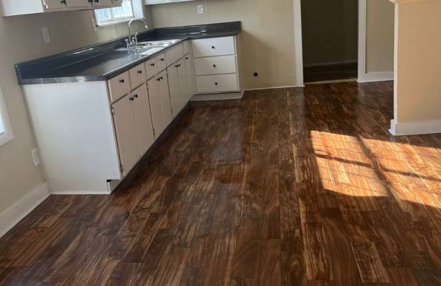 809 Old Talladega Highway - 809 Old Talladega Highway, Sylacauga, AL 35150