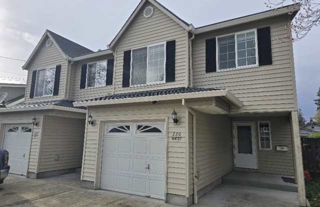 220 West Hereford Street - 220 West Hereford Street, Gladstone, OR 97027 220 West Hereford Street - 220 West Hereford Street, Gladstone, OR 97027