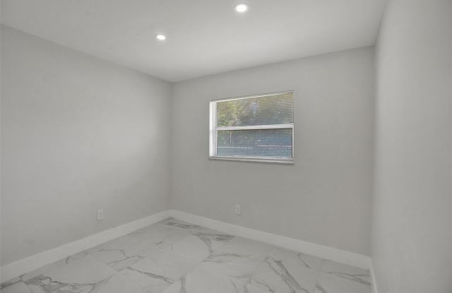 1227 Northwest 6th Street Gallery 4