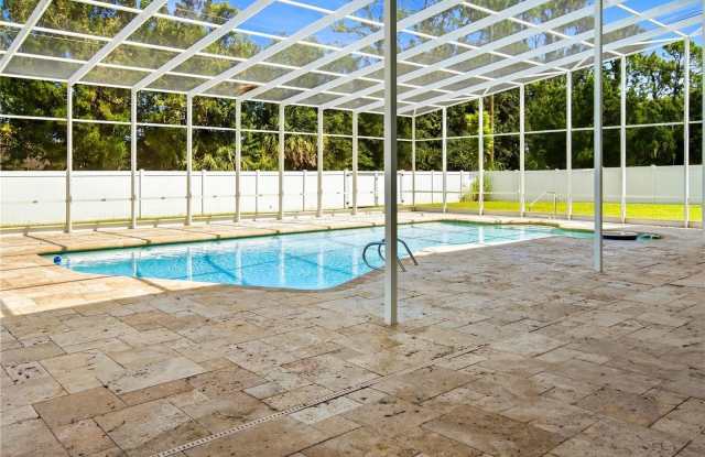 433 PELICAN BAY Drive Gallery 3