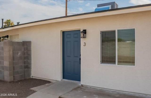 5039 N 18TH Avenue unit: 3 photos photos