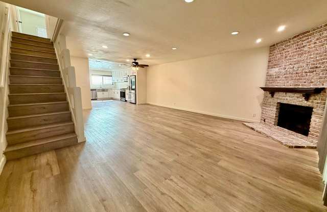 Beautifully Updated 3-Bedroom Tri-Level Condo with Bonus Room in Prime Chatsworth! photos photos Beautifully Updated 3-Bedroom Tri-Level Condo with Bonus Room in Prime Chatsworth! photos photos