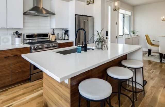 3644 Quivas Street photos photos