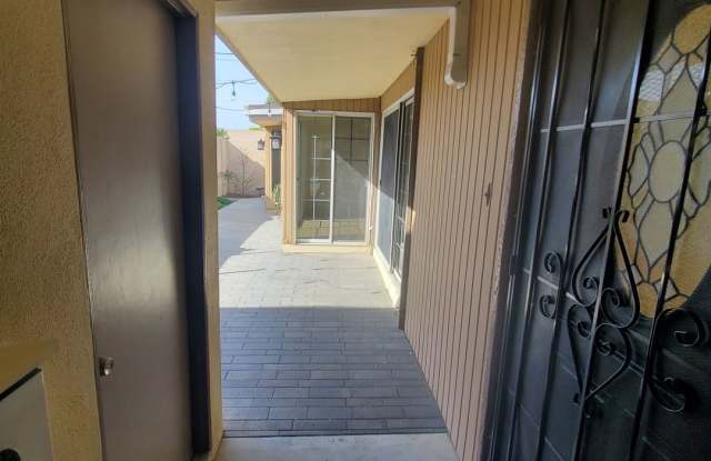 Beautiful and Spacious 2-bedroom, 2-bath home in Gardena photos photos