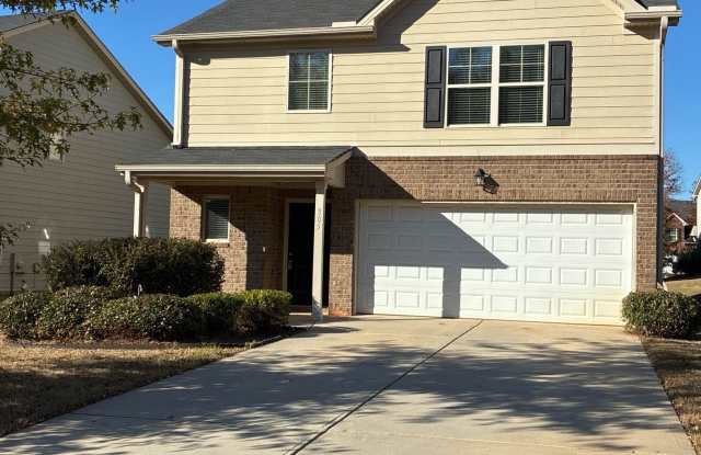 Lovely 3 bedroom 2 bath in Brookdale at Locust Grove Station-Ask about move in specials! - 305 Nutwood Trce, Locust Grove, GA 30248