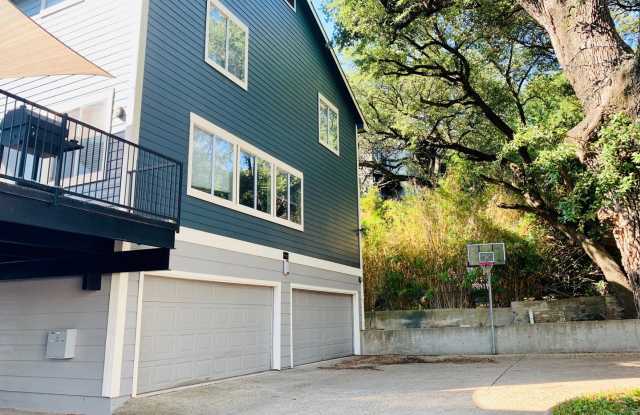 6bed/3bath with garage in North Campus photos photos