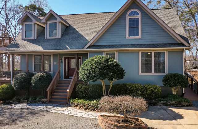 158 Pearson Cir - 158 Pearson Circle, Lake Lure, NC 28746 158 Pearson Cir - 158 Pearson Circle, Lake Lure, NC 28746