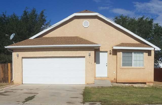 3 Bedroom 2 bath with Garage photos photos 3 Bedroom 2 bath with Garage photos photos